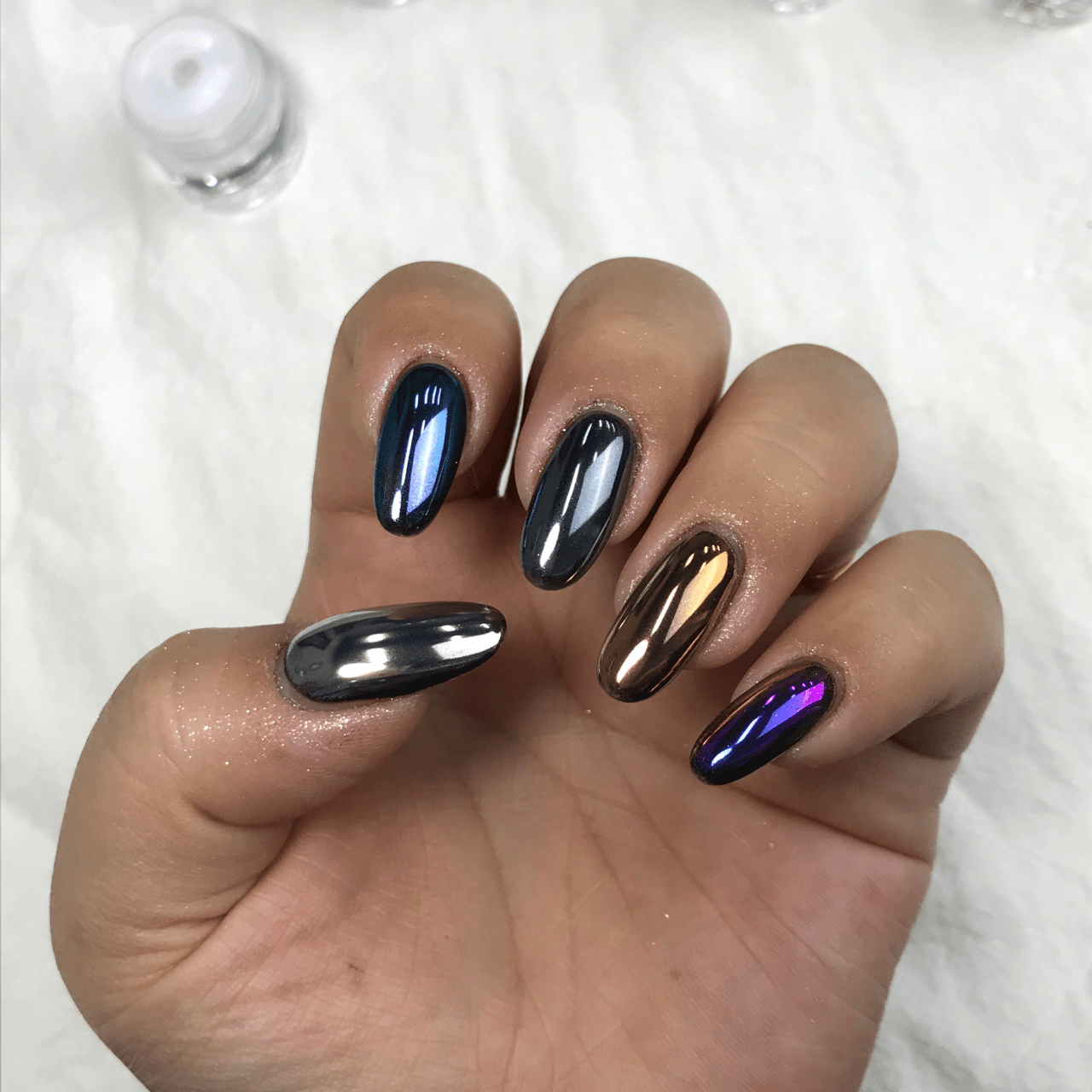 Pearlescent Glazed Chrome Nail Powder - Ambedo Beauty